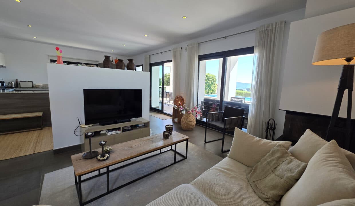 Dacasas - Ca Saida 59